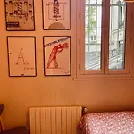 Stylish Parisian Montmartre 2Br Apartment
