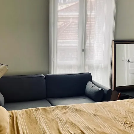 Stylish Parisian Montmartre 2br Apartment Paris